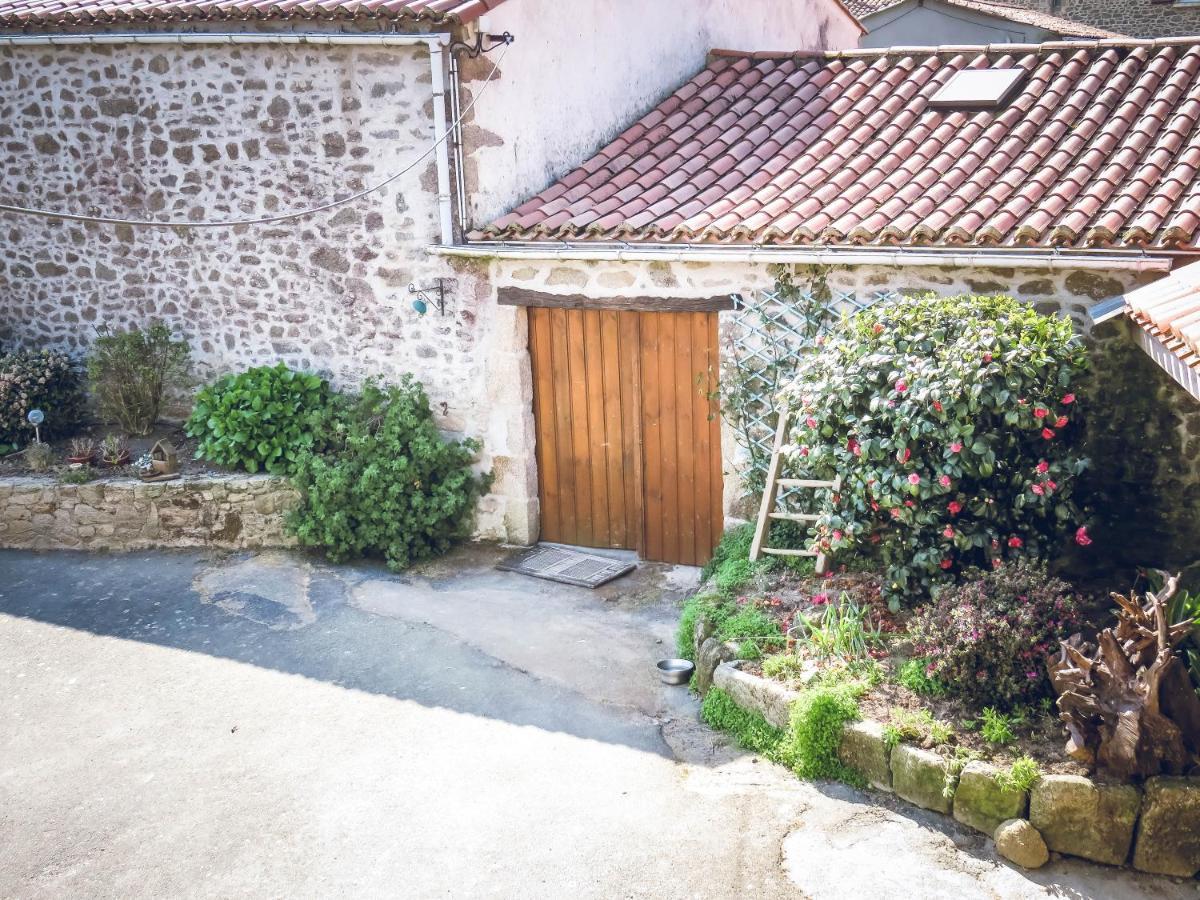 Appartement Domaine des fées à La Gaubretiere Extérieur photo